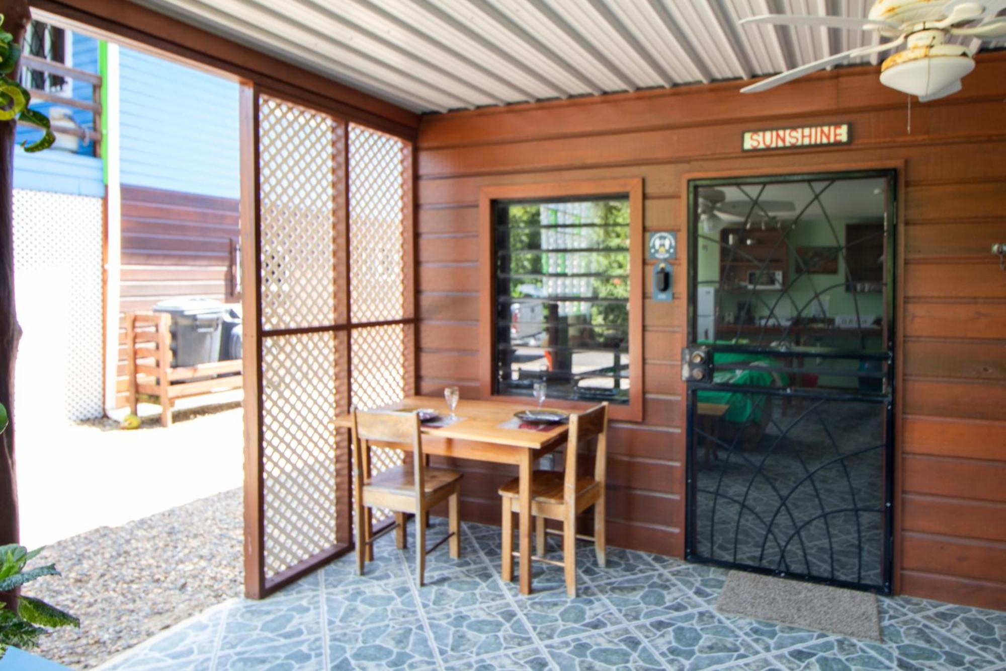 ホプキンズLatitude 17アパートメント 部屋 写真